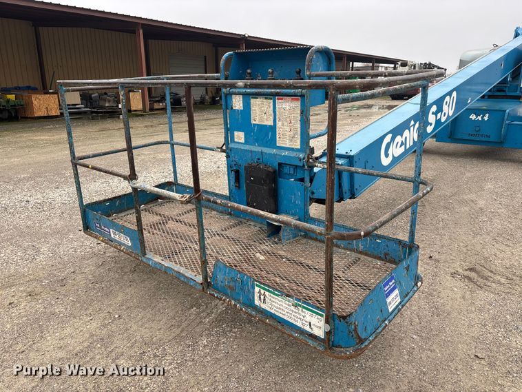 image for item DW7312 2006 Genie S-80 boom lift