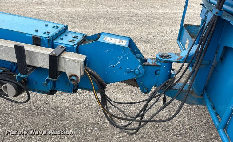 image for item DW7312 2006 Genie S-80 boom lift