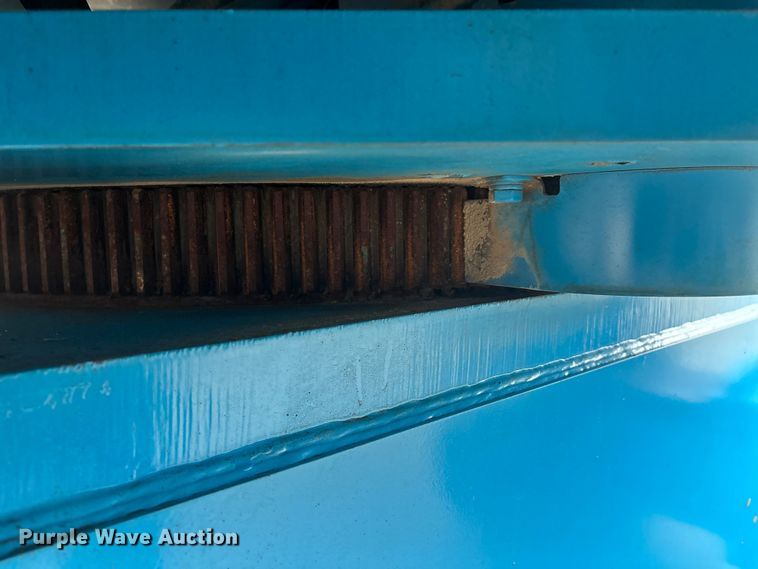 image for item DW7312 2006 Genie S-80 boom lift