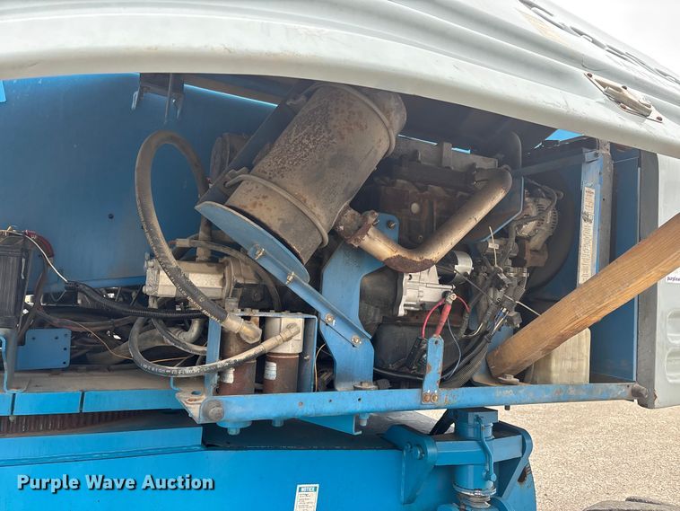 image for item DW7312 2006 Genie S-80 boom lift