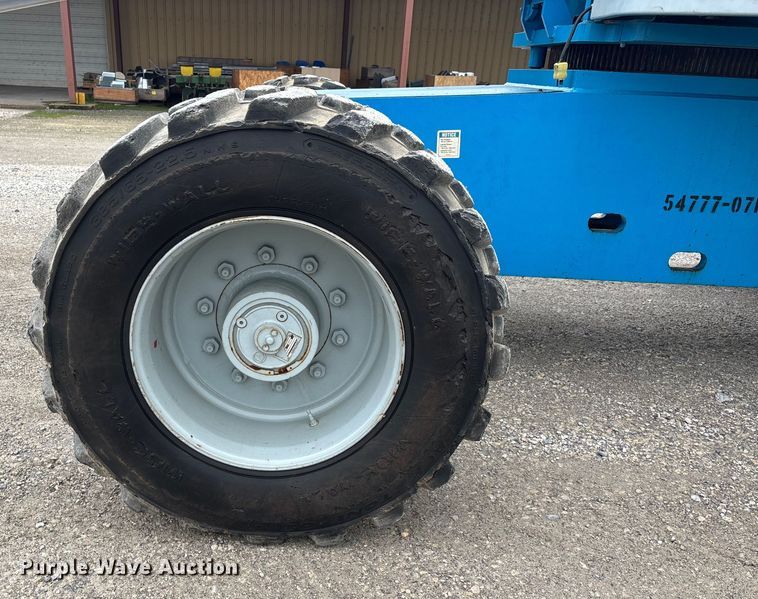 image for item DW7312 2006 Genie S-80 boom lift