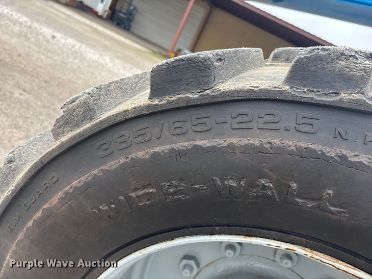 image for item DW7312 2006 Genie S-80 boom lift