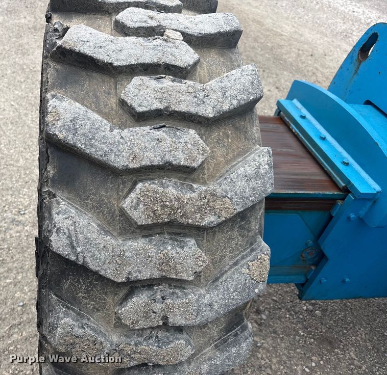 image for item DW7312 2006 Genie S-80 boom lift