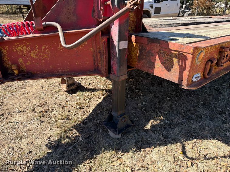 image for item DX5872 1957 Martin Machine Co. equipment trailer