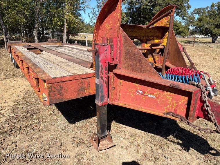 image for item DX5872 1957 Martin Machine Co. equipment trailer