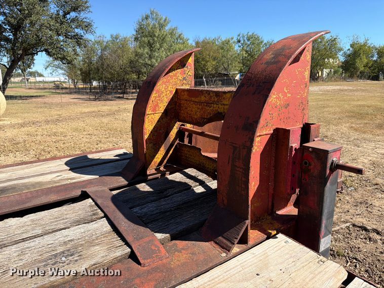image for item DX5872 1957 Martin Machine Co. equipment trailer