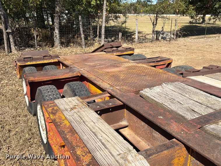 image for item DX5872 1957 Martin Machine Co. equipment trailer