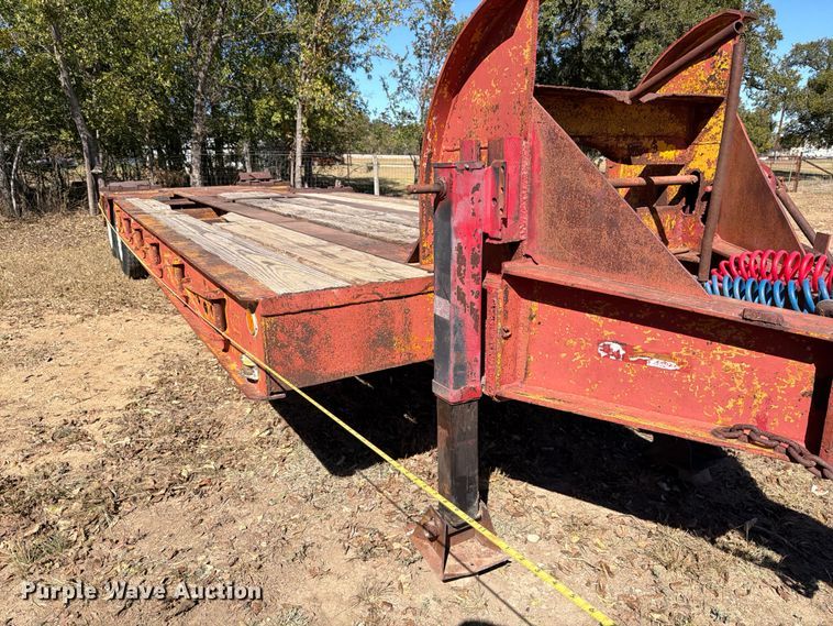 image for item DX5872 1957 Martin Machine Co. equipment trailer