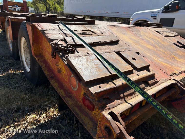 image for item DX5872 1957 Martin Machine Co. equipment trailer
