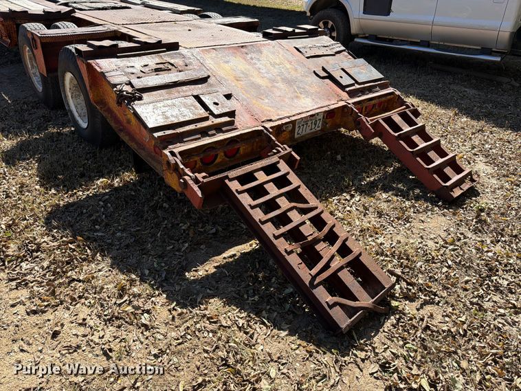 image for item DX5872 1957 Martin Machine Co. equipment trailer