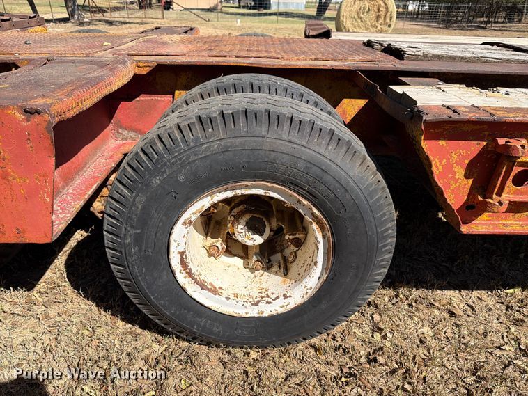 image for item DX5872 1957 Martin Machine Co. equipment trailer