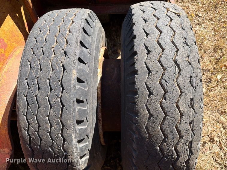 image for item DX5872 1957 Martin Machine Co. equipment trailer