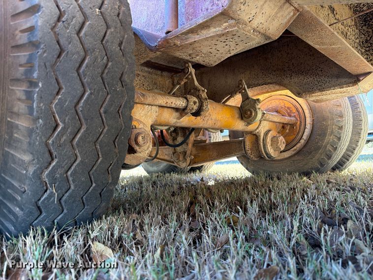 image for item DX5872 1957 Martin Machine Co. equipment trailer