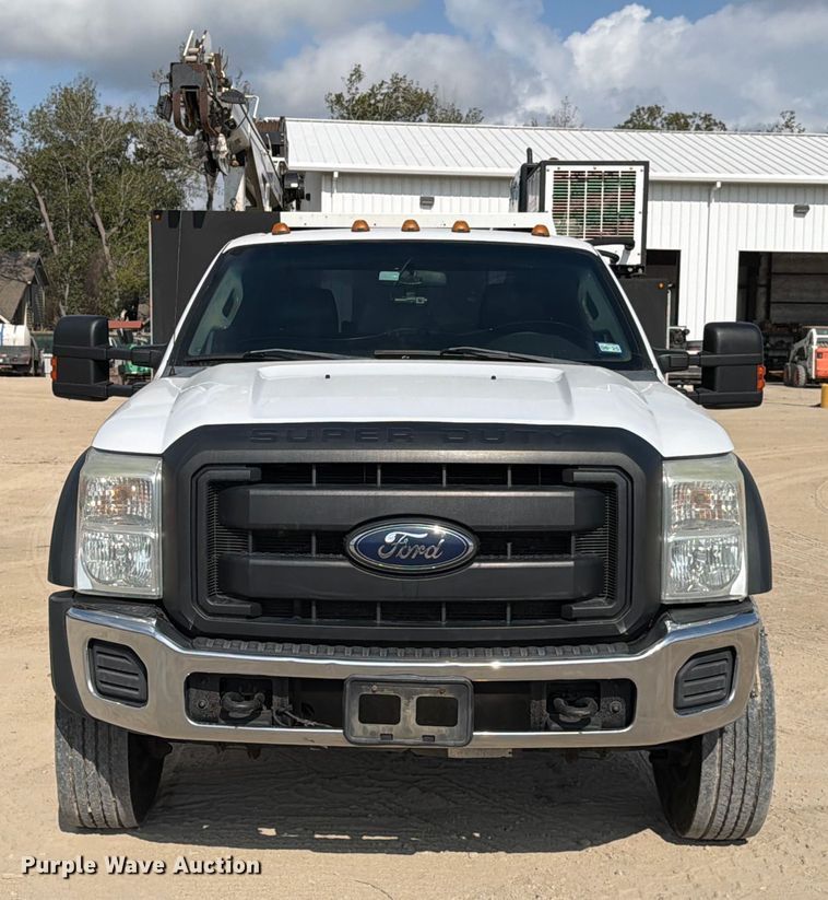 image for item DX5883 2016 Ford F550 utility / service truck