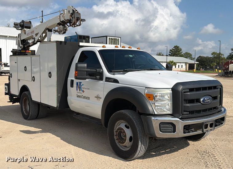 image for item DX5883 2016 Ford F550 utility / service truck