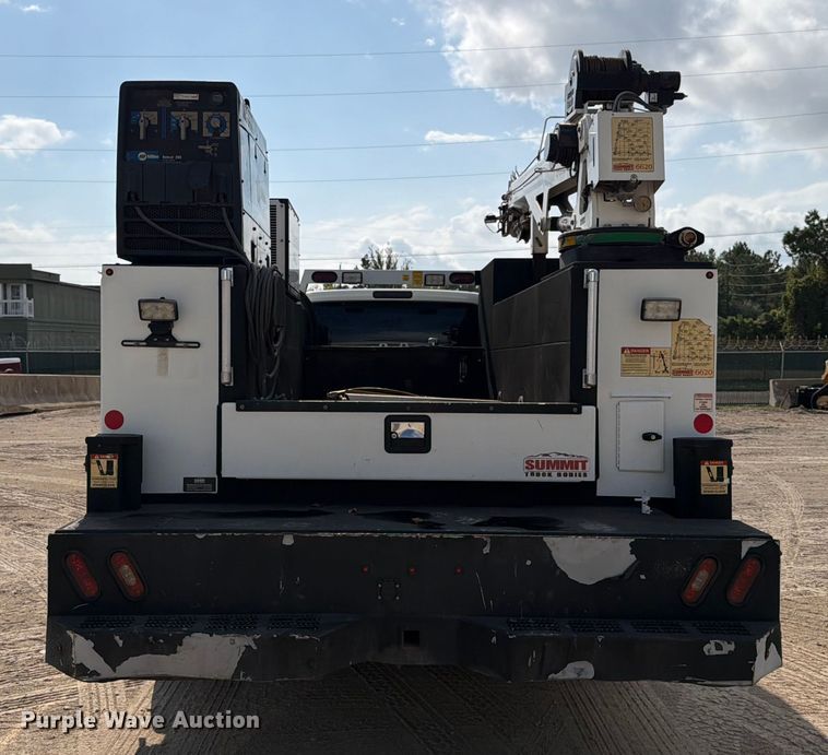 image for item DX5883 2016 Ford F550 utility / service truck