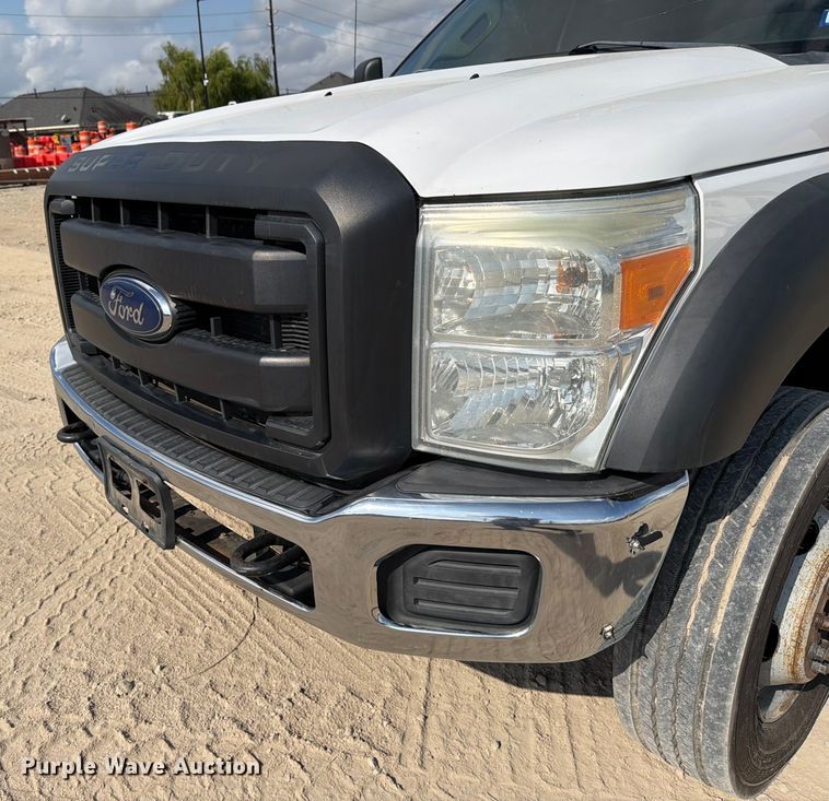 image for item DX5883 2016 Ford F550 utility / service truck