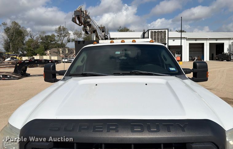 image for item DX5883 2016 Ford F550 utility / service truck