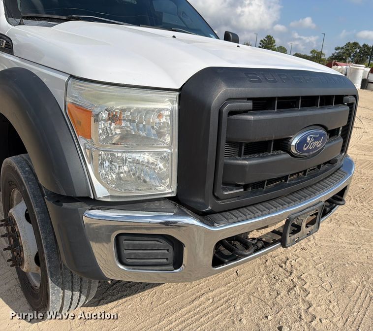 image for item DX5883 2016 Ford F550 utility / service truck