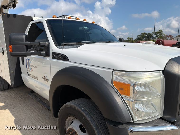 image for item DX5883 2016 Ford F550 utility / service truck