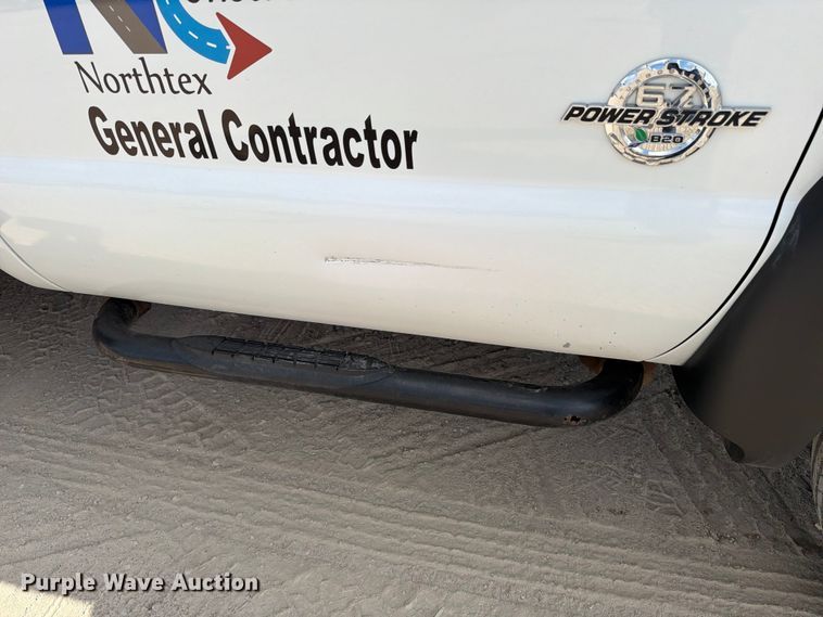 image for item DX5883 2016 Ford F550 utility / service truck