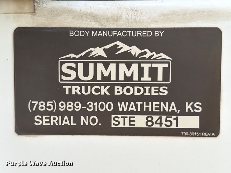 image for item DX5883 2016 Ford F550 utility / service truck