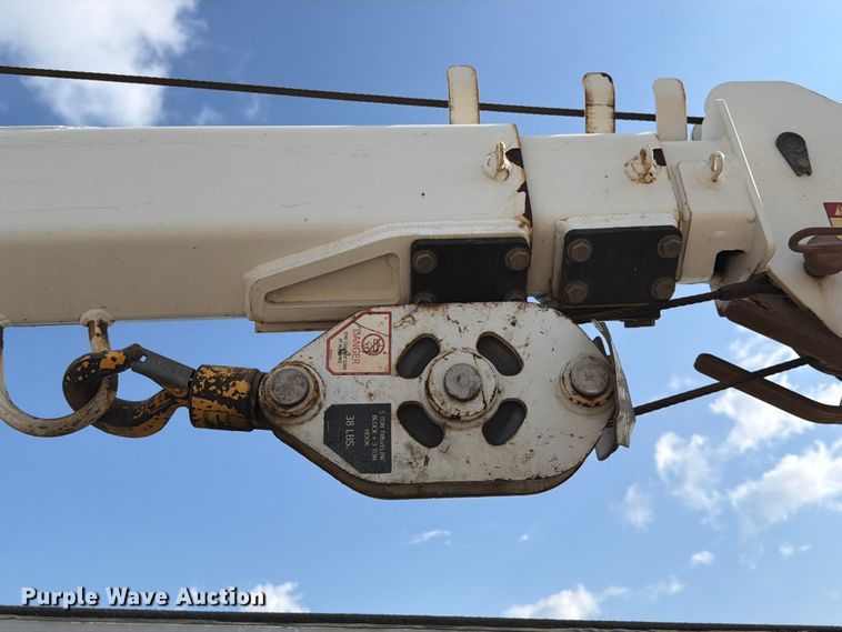 image for item DX5883 2016 Ford F550 utility / service truck