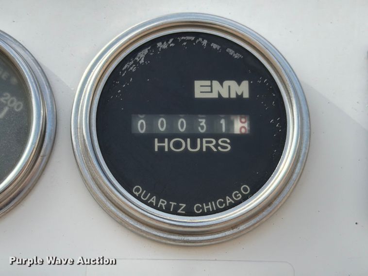 image for item DX5883 2016 Ford F550 utility / service truck