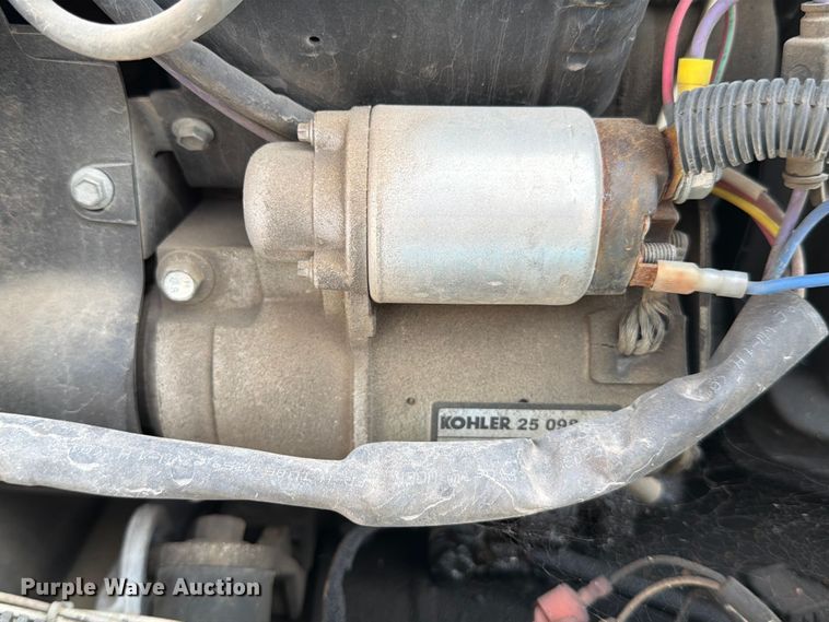 image for item DX5883 2016 Ford F550 utility / service truck