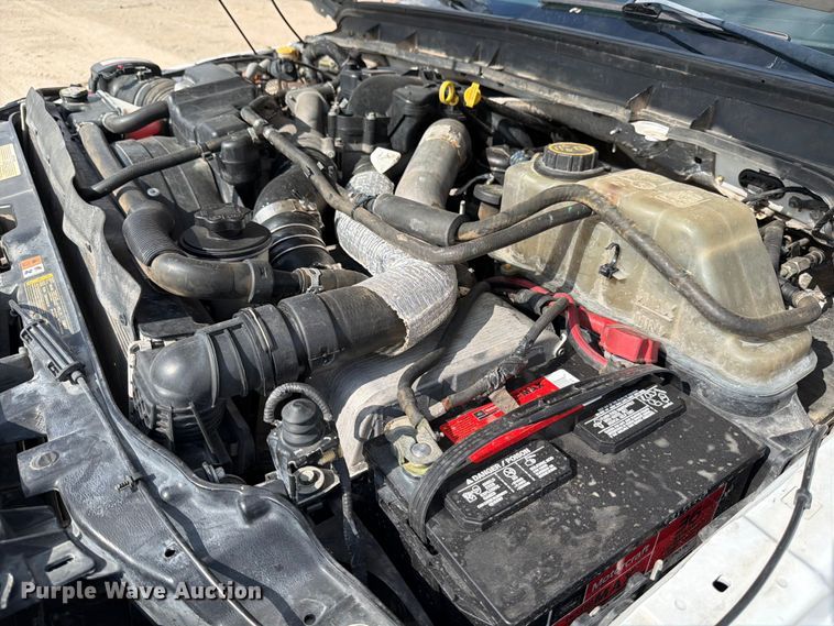 image for item DX5883 2016 Ford F550 utility / service truck