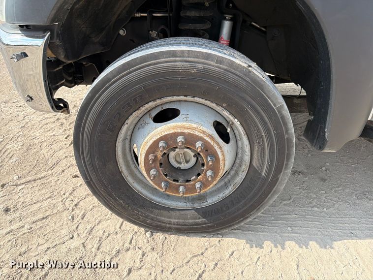 image for item DX5883 2016 Ford F550 utility / service truck