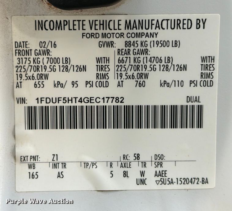 image for item DX5883 2016 Ford F550 utility / service truck