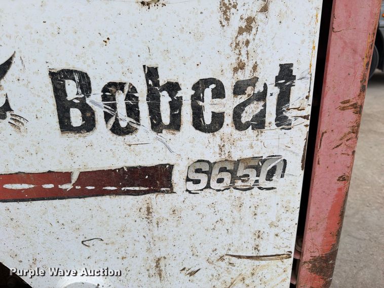 image for item DX5889 2013 Bobcat S650 skid steer loader