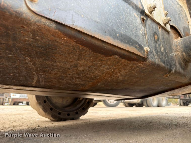 image for item DX5889 2013 Bobcat S650 skid steer loader