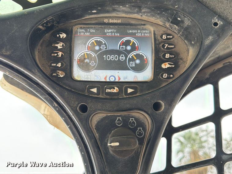 image for item DX5889 2013 Bobcat S650 skid steer loader