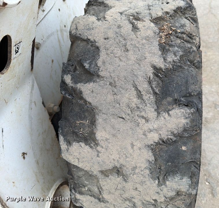 image for item DX5889 2013 Bobcat S650 skid steer loader