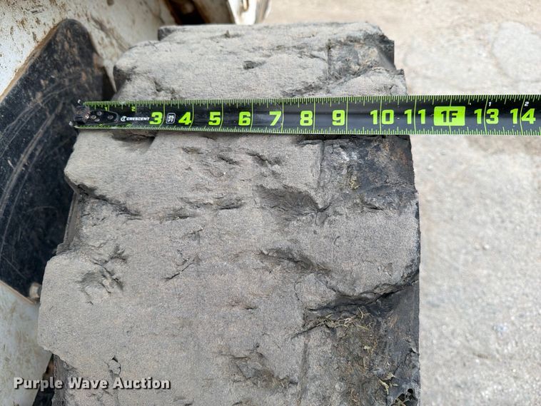 image for item DX5889 2013 Bobcat S650 skid steer loader