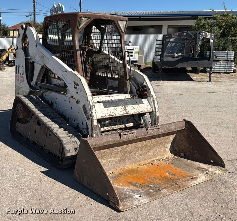 MINI CARGADOR SOBRE ORUGAS 2010 BOBCAT T190