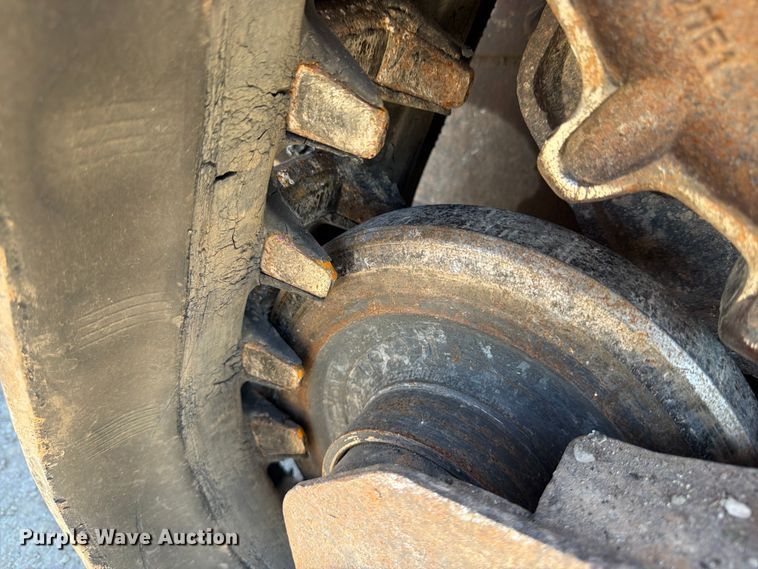 image for item DX5890 2010 Bobcat T190 tracked skid steer loader