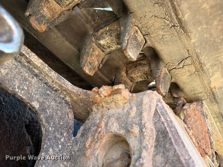 image for item DX5890 2010 Bobcat T190 tracked skid steer loader