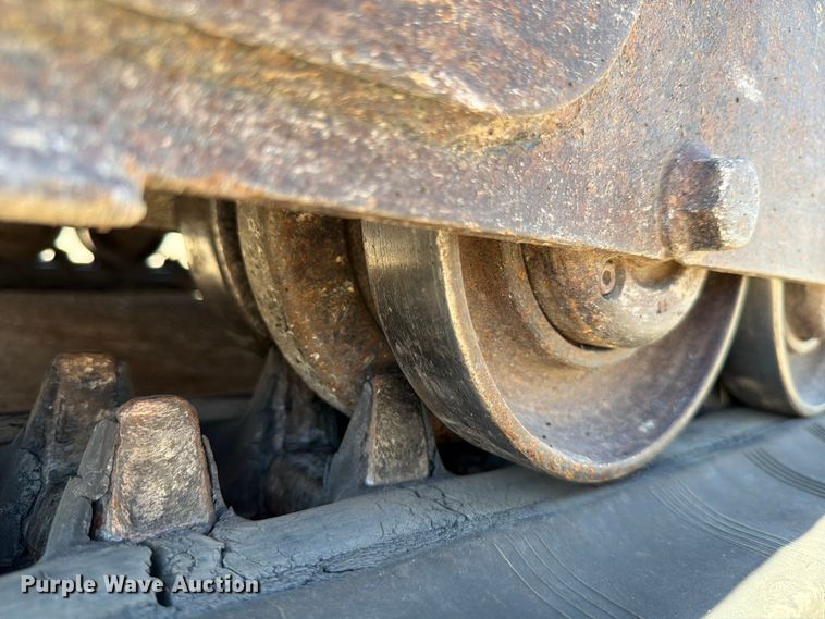 image for item DX5890 2010 Bobcat T190 tracked skid steer loader