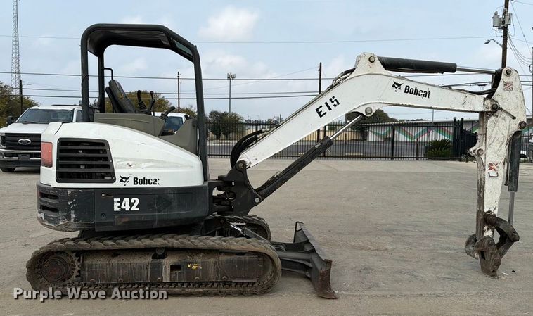 EXCAVADORA 2016 BOBCAT E42
