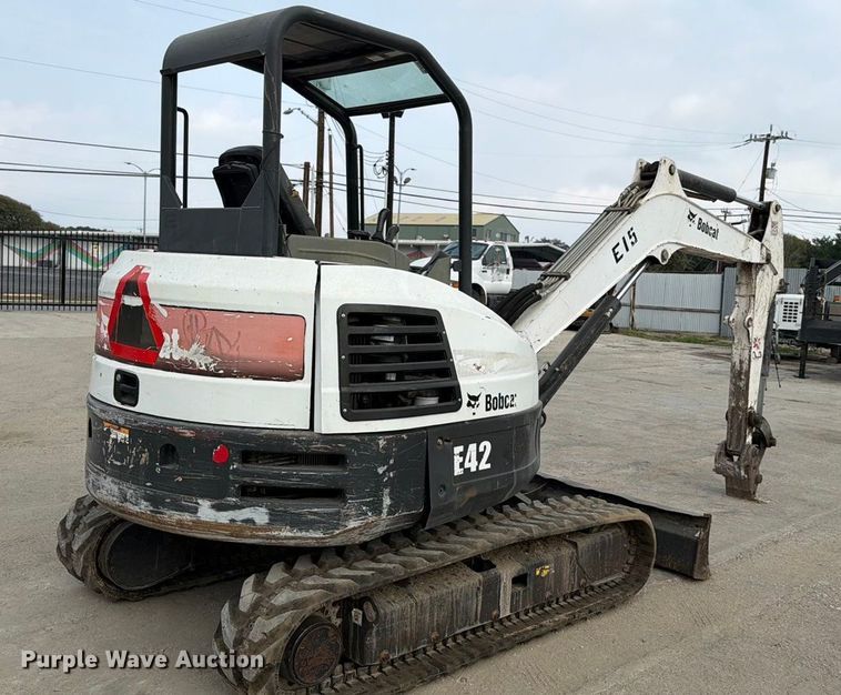 EXCAVADORA 2016 BOBCAT E42