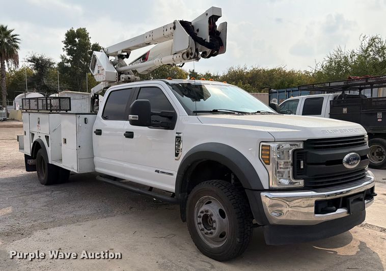 CAMIóN CON CANASTILLA 2018 FORD TEREX