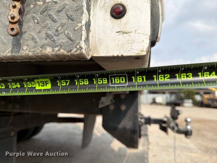 image for item DX5896 2018 Ford F550 Super Duty Crew Cab bucket truck