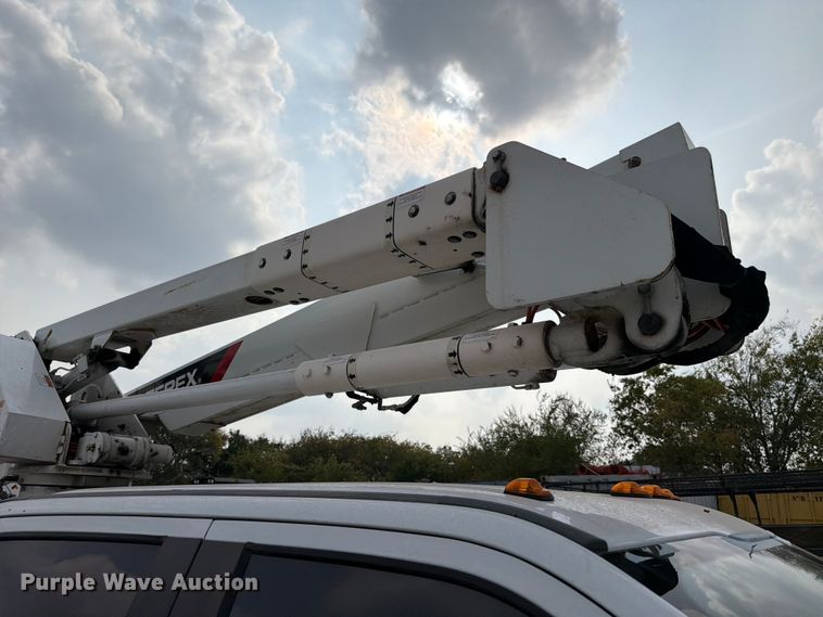 image for item DX5896 2018 Ford F550 Super Duty Crew Cab bucket truck