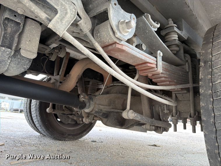 image for item DX5896 2018 Ford F550 Super Duty Crew Cab bucket truck