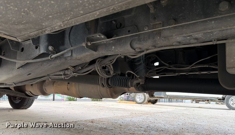 image for item DX5896 2018 Ford F550 Super Duty Crew Cab bucket truck