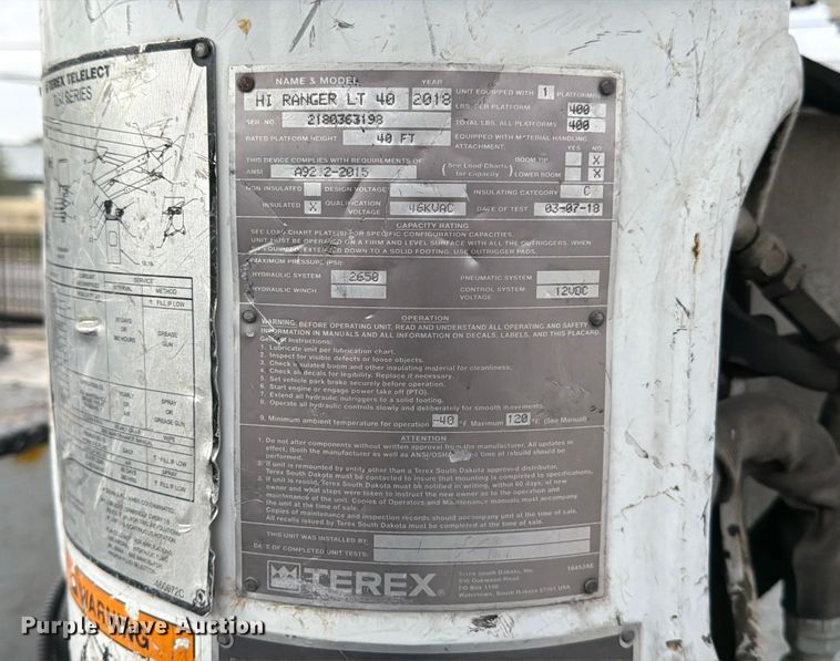 image for item DX5896 2018 Ford F550 Super Duty Crew Cab bucket truck