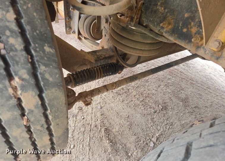 image for item DY1133 2009 Kenworth W900  ready mix truck